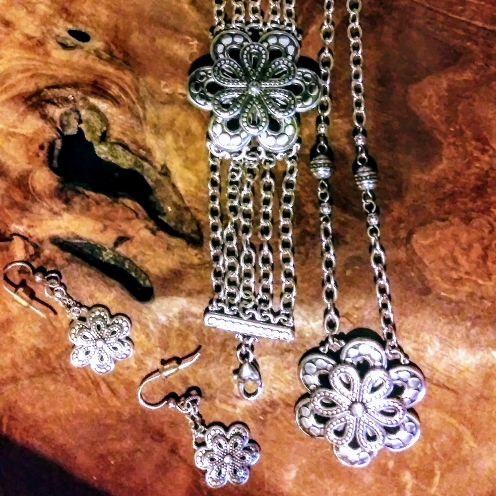 New Brighton Flower Necklace, Bracelet, Earrings